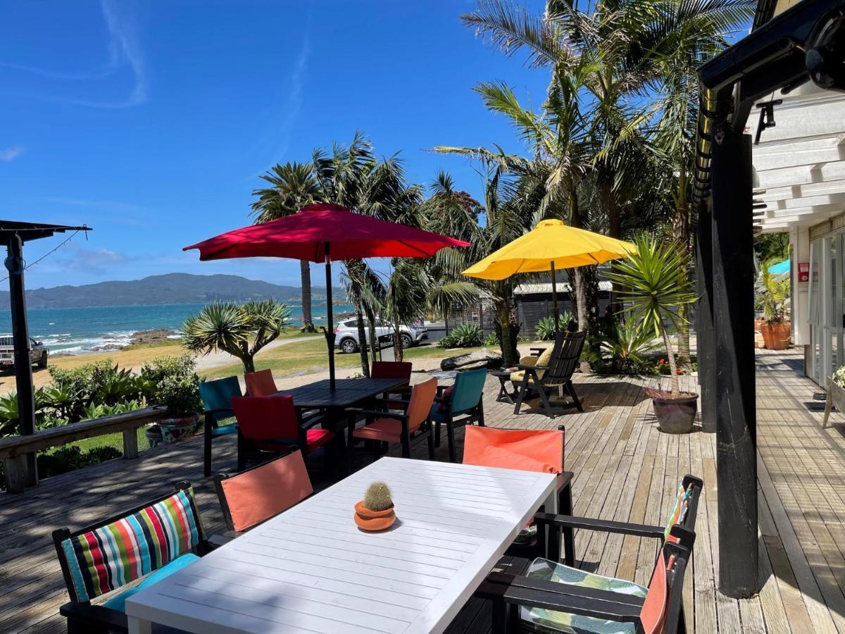 Driftwood Lodge Beachfront, Cable Bay, Northland Coopers Beach Esterno foto