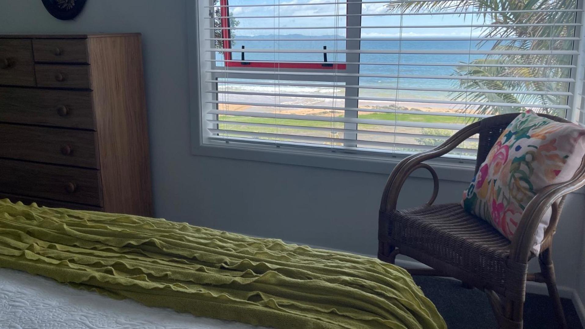 Driftwood Lodge Beachfront, Cable Bay, Northland Coopers Beach Esterno foto