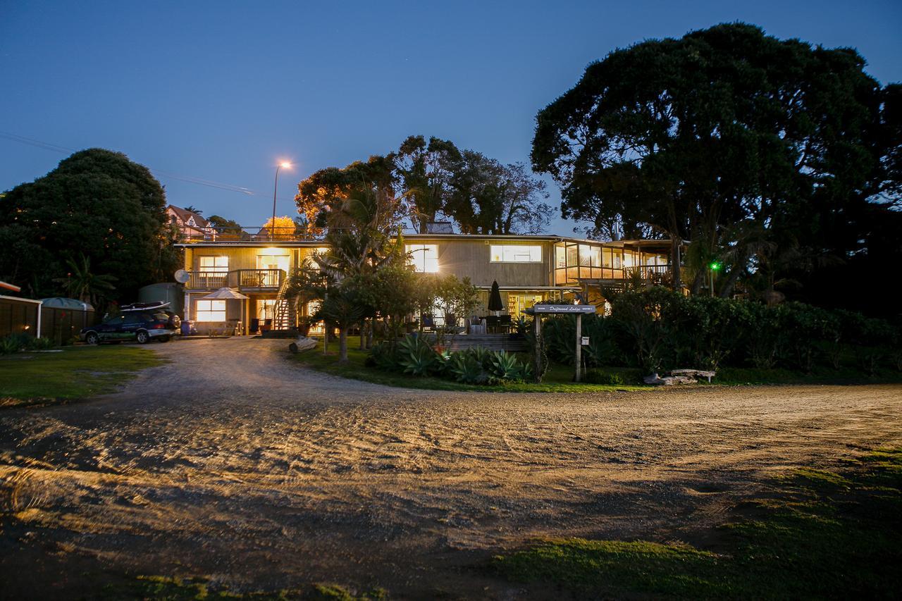 Driftwood Lodge Beachfront, Cable Bay, Northland Coopers Beach Esterno foto
